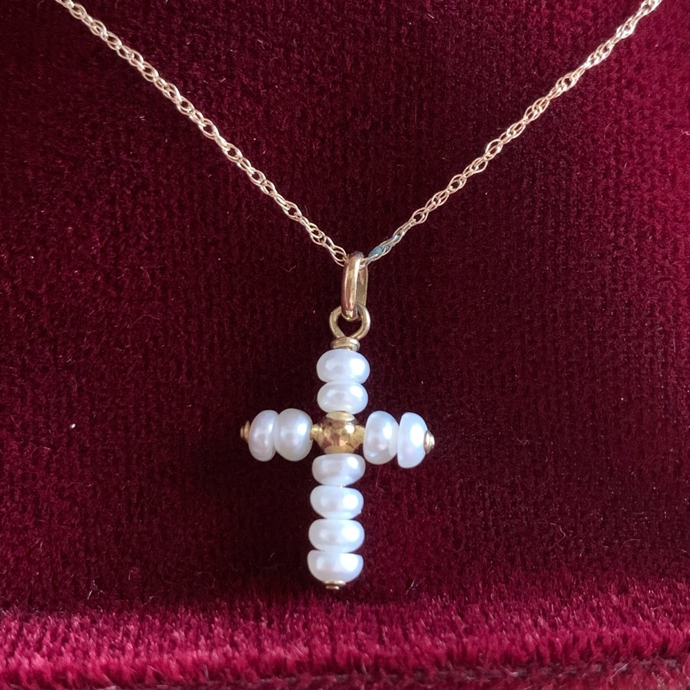 NWOT 14KY Fresh Water Pearl Baby Cross